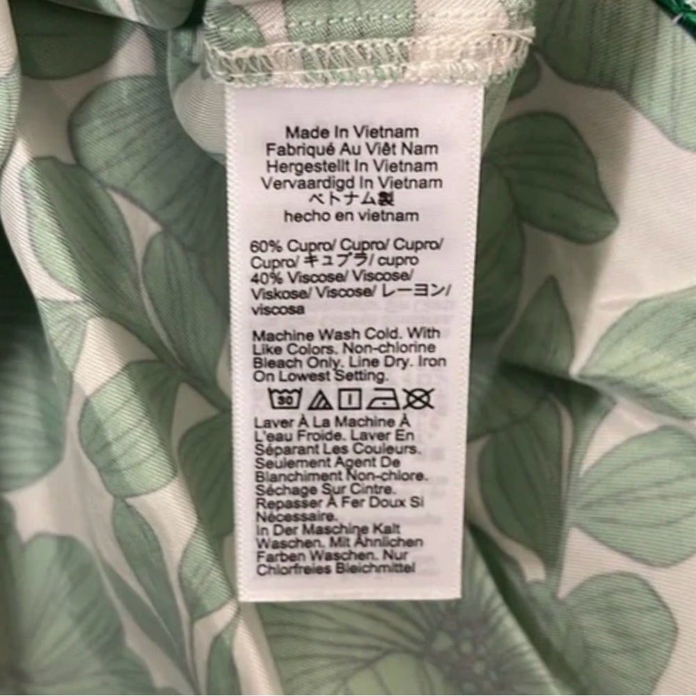 J.Crew Cupro-Blend Greenhouse Floral Blouse Classic Button Front Women’s Size 14 - Picture 8 of 9